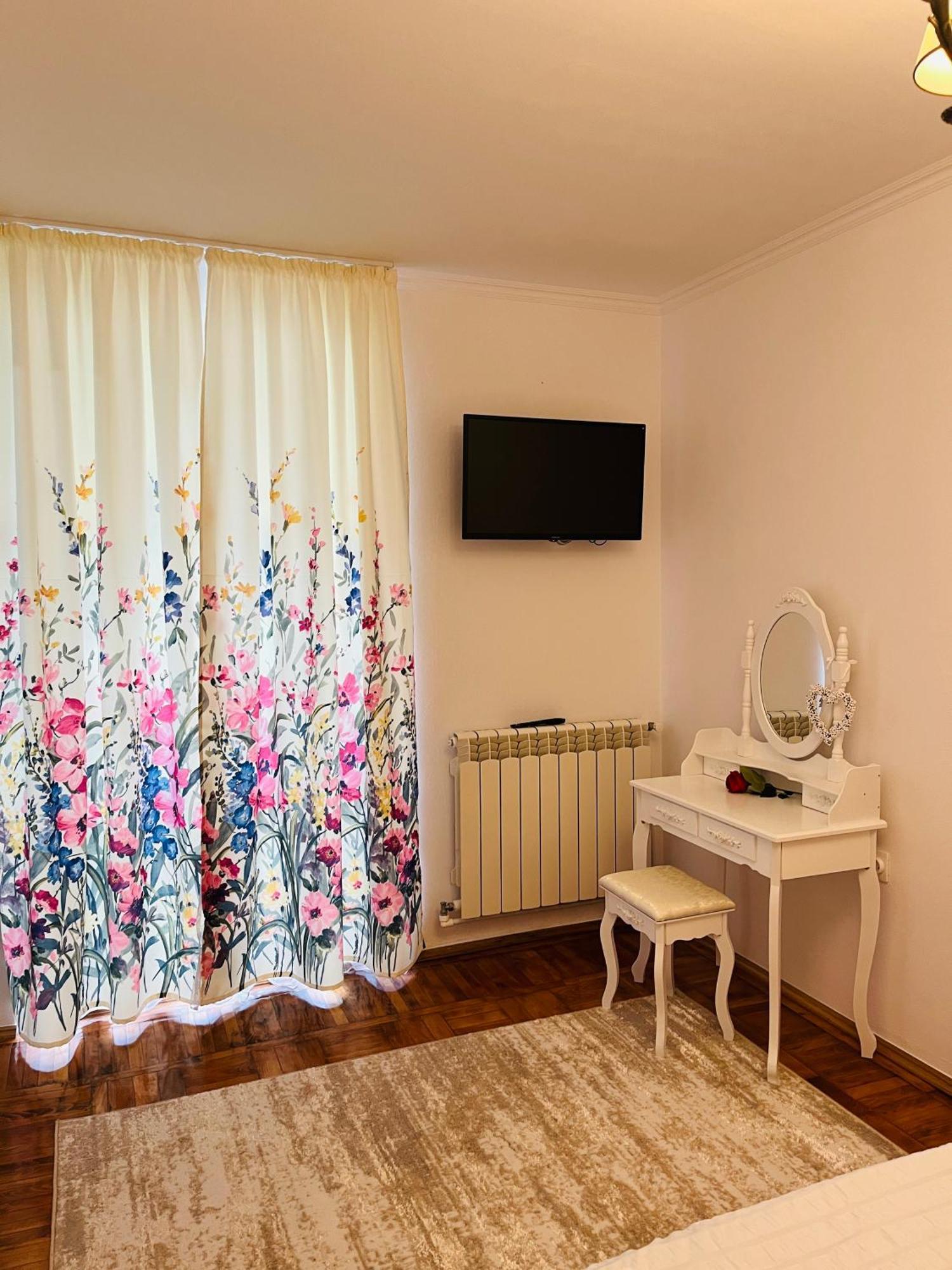 Dream Rooms Hunedoara Bagian luar foto